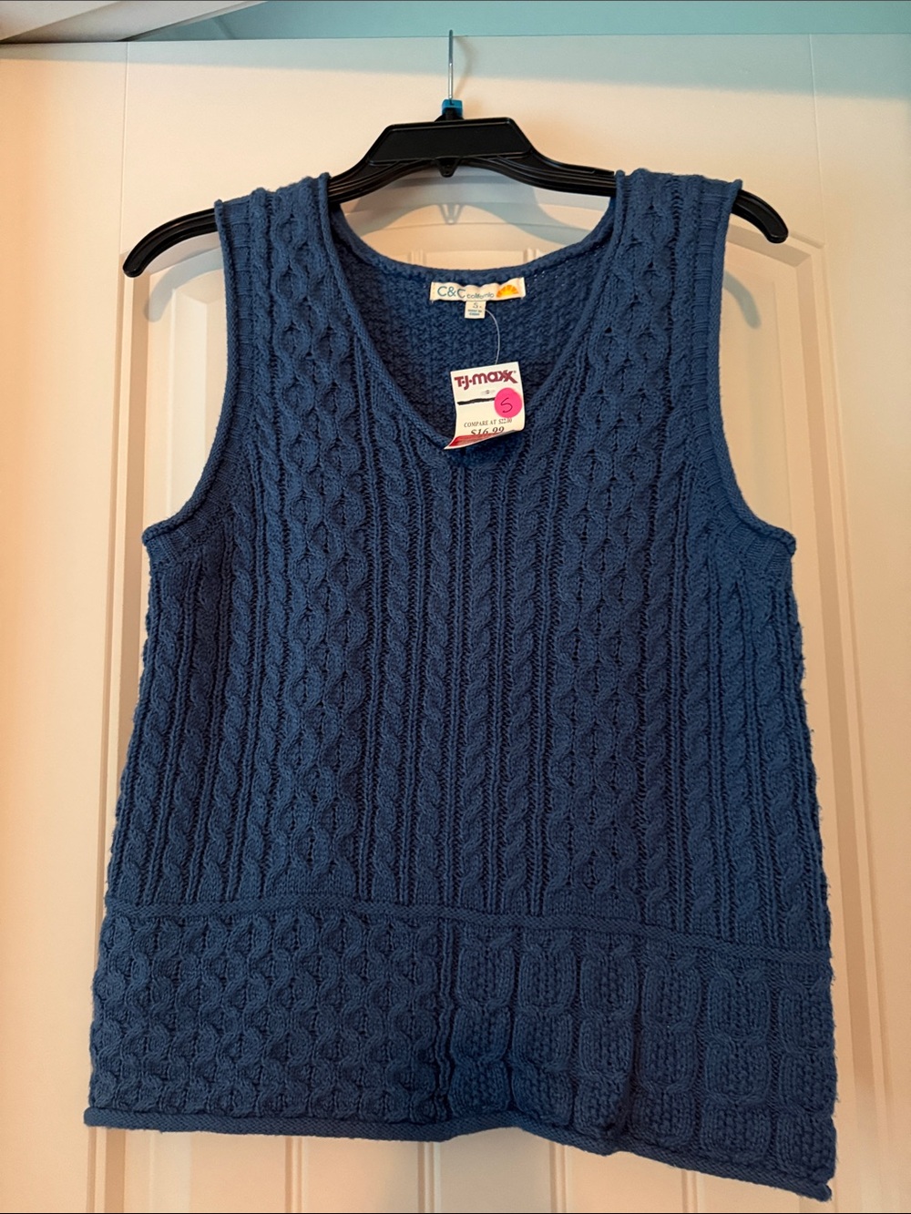 C&C California Women's Deep Navy Cable-Knit V-Neck Sweater Vest